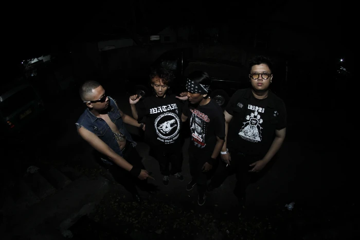 Bleagh Rilis Album Perdana “Rulesdistract” – 15 Menit Full Amarah & Distorsi!