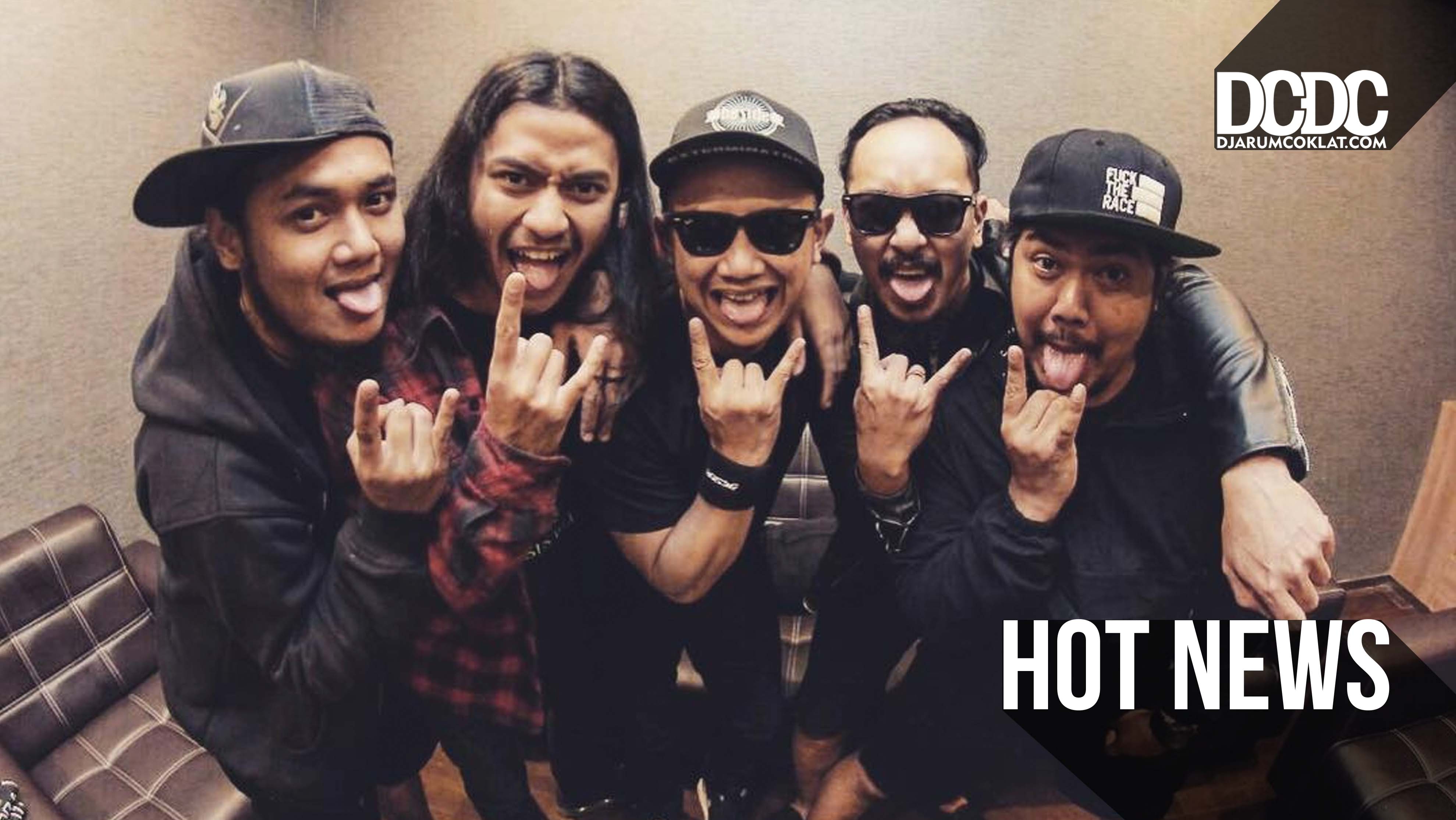 Beside Gelar Tur 20 Tahun Perjuangan Penuh Agresi Dalam Bermusik di Kancah Metal Indonesia. 